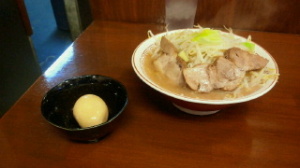 とんこつ野菜＋煮たまご